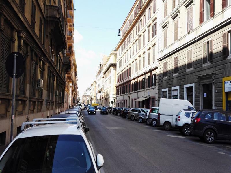 Via Umberto Roma Exterior foto